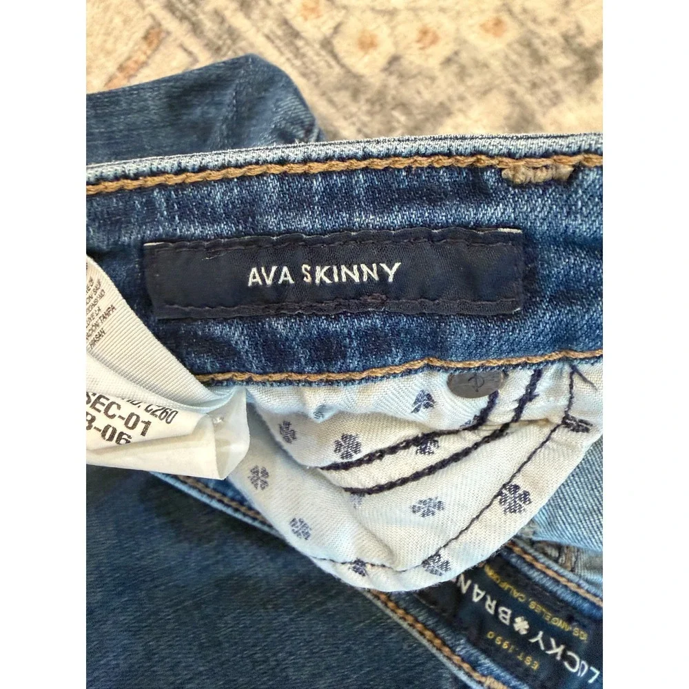 Lucky Brand Ava Skinny Jeans Womens 6/28 Blue Distressed Frayed Step Hem Ankle